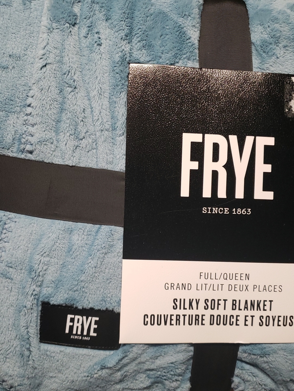 FRYE BNWT Full/Queen Silky Soft Blanket - Blue 90" × 90"